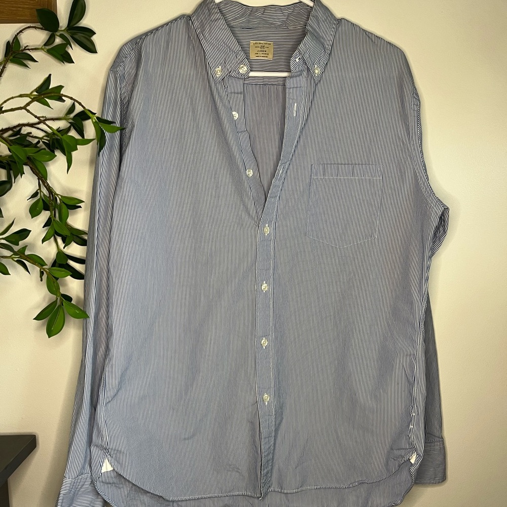 J Crew Size Large - 100% Cotton Blue Striped Shirt